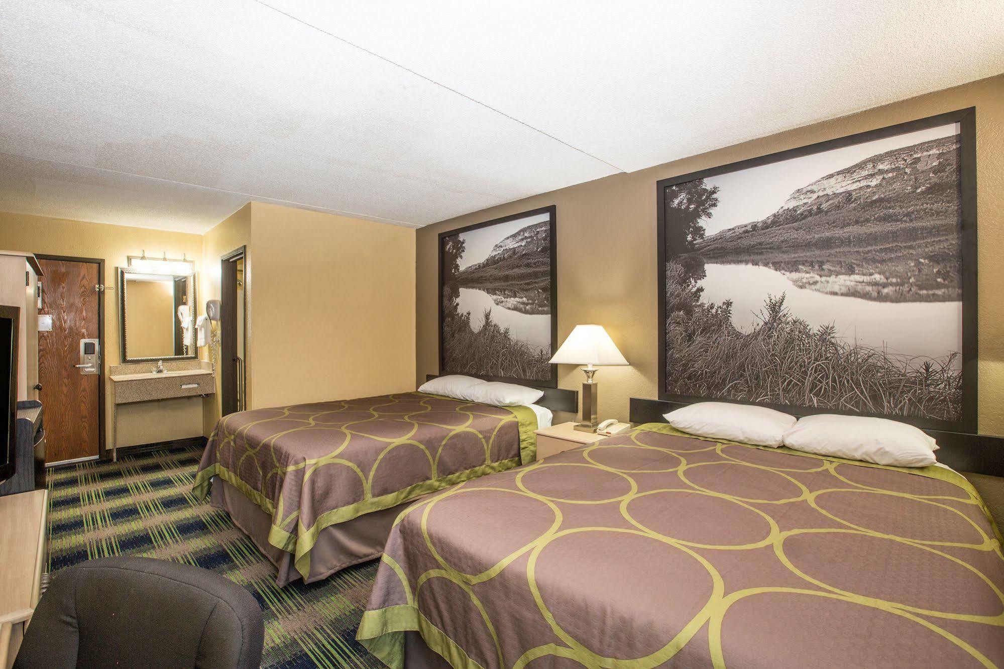 Quality Inn Merriam Kansas City Exteriör bild